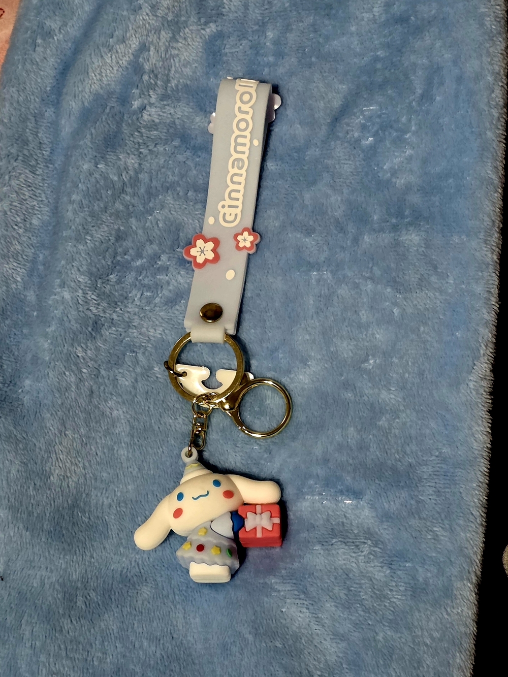 Cinnamoroll Keychain with Blue Strap and Gift Charm - Picture 1 of 2